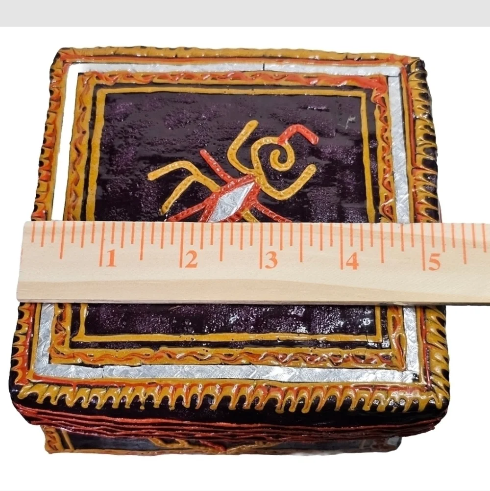 Vintage Woven Rattan Wicker Trinket Box with lid colorful , Handmade In INDIA